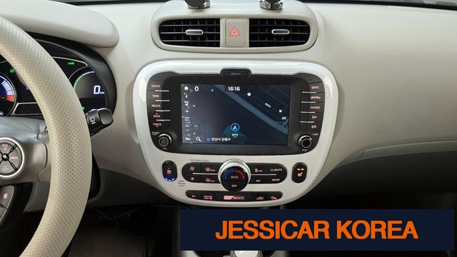 2018 Kia Soul EV - Thumbnail 13