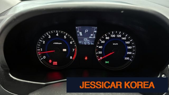 2012 Hyundai Accent (new model) - Thumbnail 11