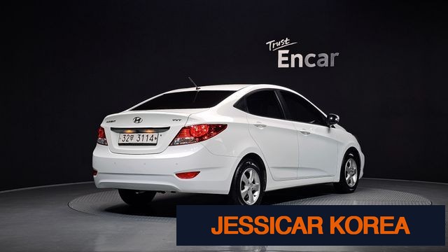 2012 Hyundai Accent (new model) - Thumbnail 13