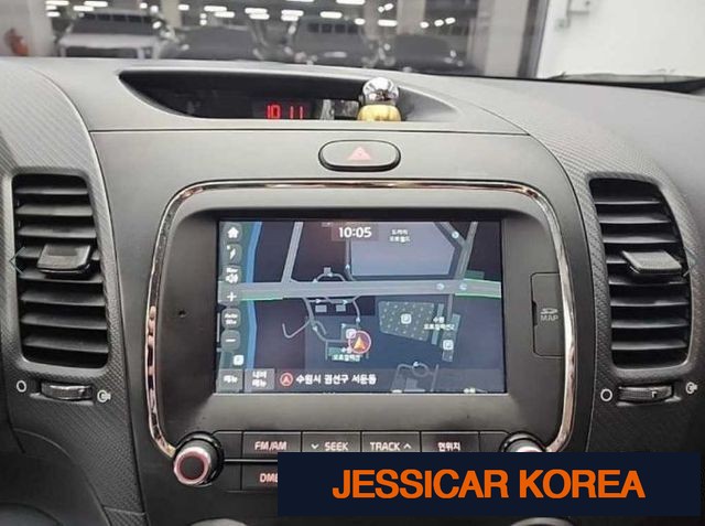 2017 Kia The New K3 - Thumbnail 9