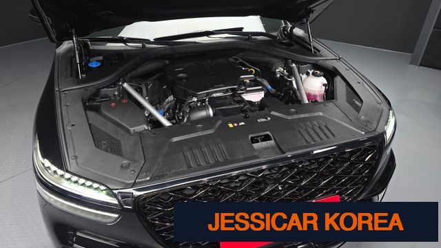 2025 Genesis GV70 - Thumbnail 3