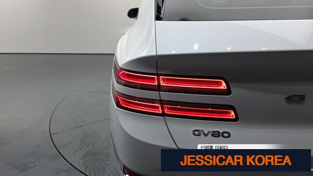 2020 Genesis GV80 - Thumbnail 9