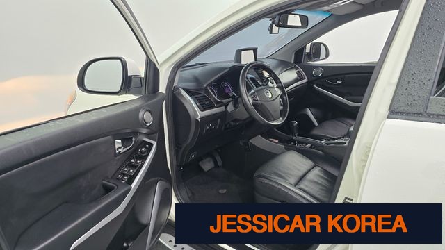 2014 KG Mobility New Korando C - Thumbnail 6