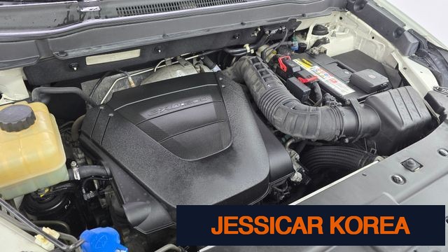 2014 KG Mobility New Korando C - Thumbnail 14