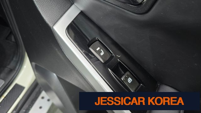 2014 KG Mobility New Korando C - Thumbnail 16
