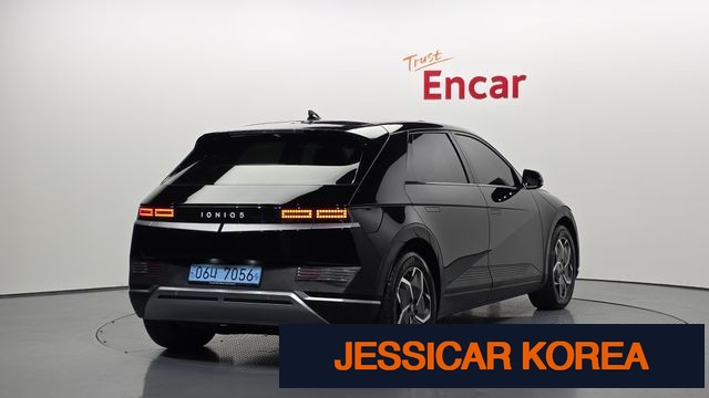 2022 Hyundai Ioniq 5 - Thumbnail 8