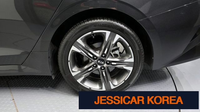 2021 Kia K5 3rd Gen - Thumbnail 11