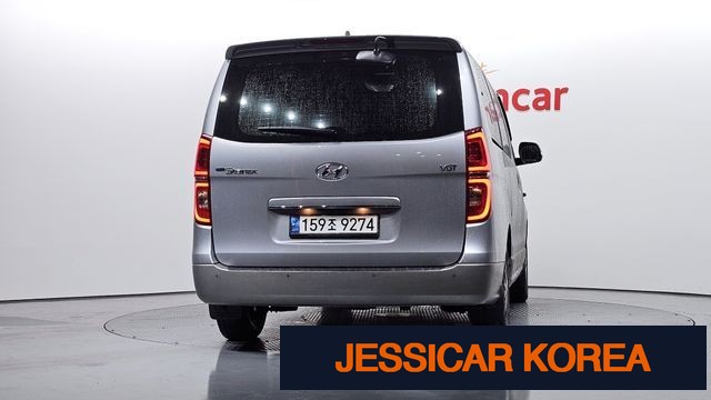 2021 Hyundai The New Grand Starex - Thumbnail 13