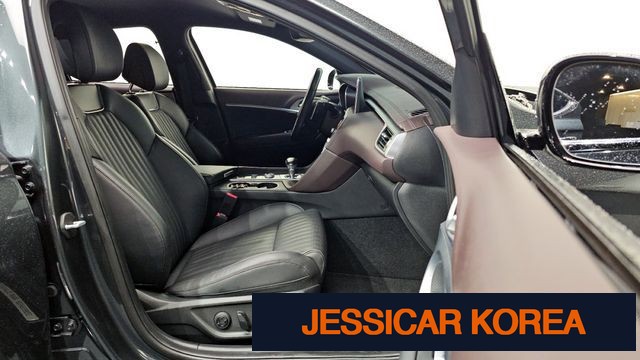 2019 Genesis G70 - Thumbnail 12