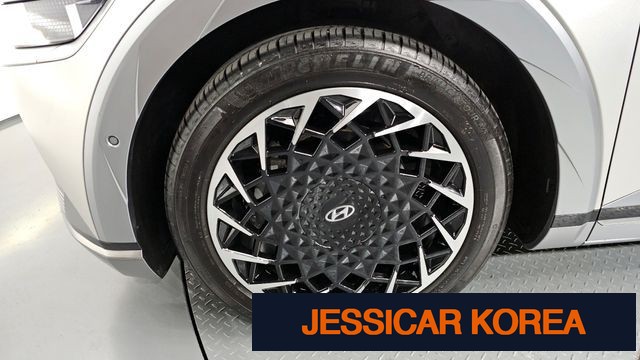 2022 Hyundai Ioniq 5 - Thumbnail 9