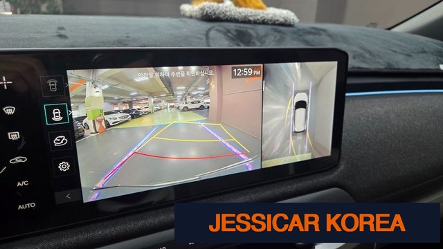 2025 Kia EV3 - Thumbnail 3
