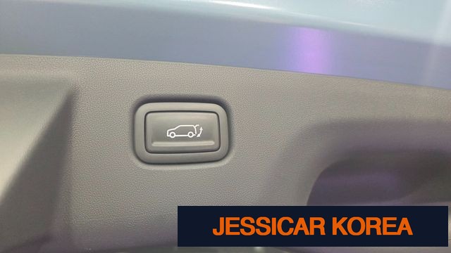 2025 Kia EV3 - Thumbnail 4