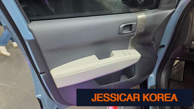 2025 Kia EV3 - Thumbnail 6