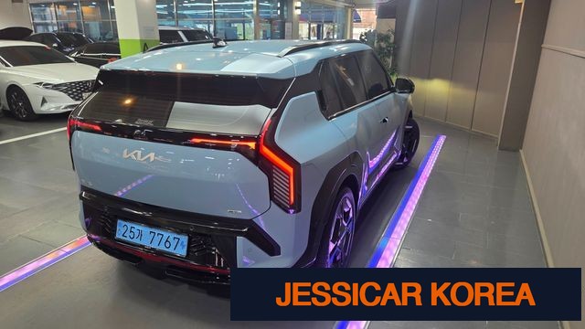 2025 Kia EV3 - Thumbnail 17