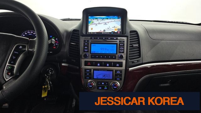 2011 Hyundai Santa Fe CM - Thumbnail 2