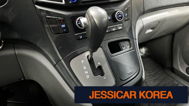 2019 Hyundai The New Grand Starex - Thumbnail 16