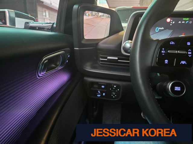 2023 Hyundai Ioniq 6 - Thumbnail 10