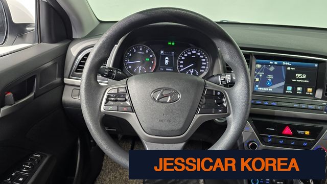 2018 Hyundai Avante AD - Thumbnail 5