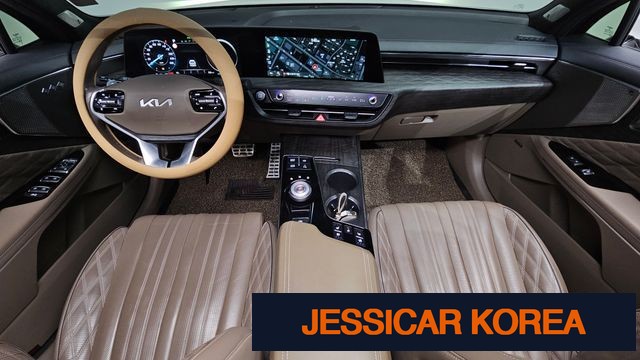 2022 Kia K8 - Thumbnail 2