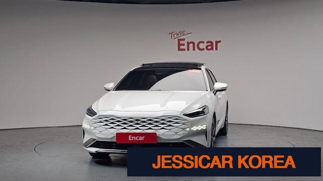 2022 Kia K8 - Thumbnail 4