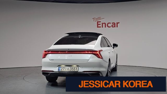2022 Kia K8 - Thumbnail 8