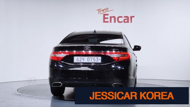 2016 Hyundai Grandeur HG - Thumbnail 2