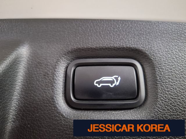 2023 Hyundai The New Santa Fe - Thumbnail 4