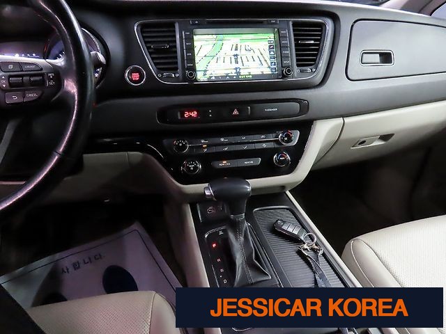 2018 Kia All New Carnival - Thumbnail 10