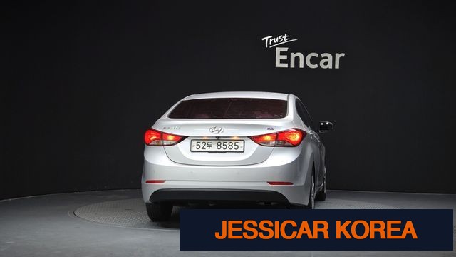 2015 Hyundai The New Avante - Thumbnail 12