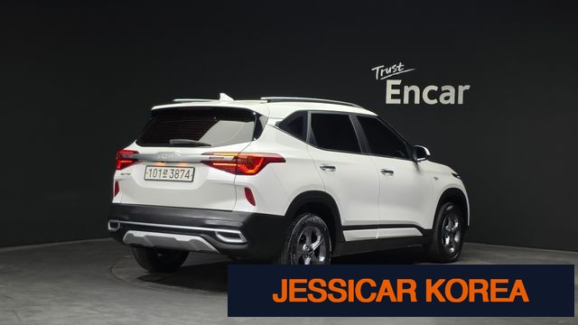 2023 Kia Seltos - Thumbnail 6