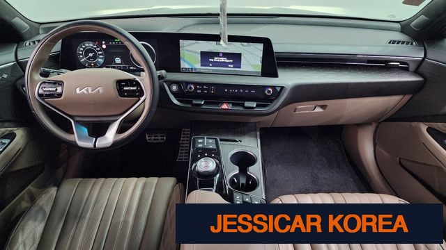 2023 Kia K8 - Thumbnail 18