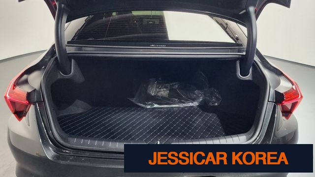 2023 Kia K8 - Thumbnail 20