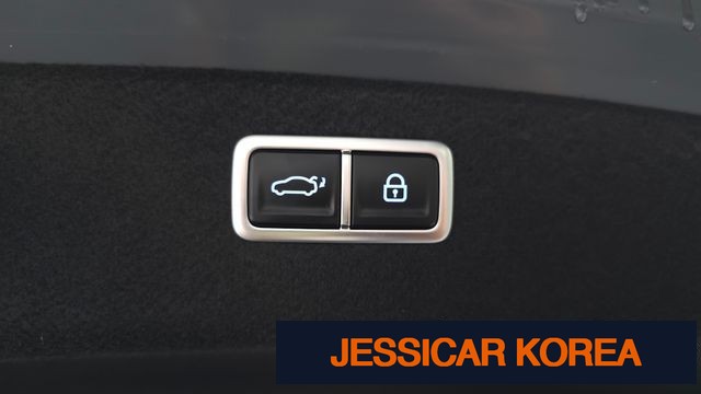 2025 Genesis G80 (RG3) - Thumbnail 9