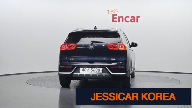 2017 Kia Niro - Thumbnail 4