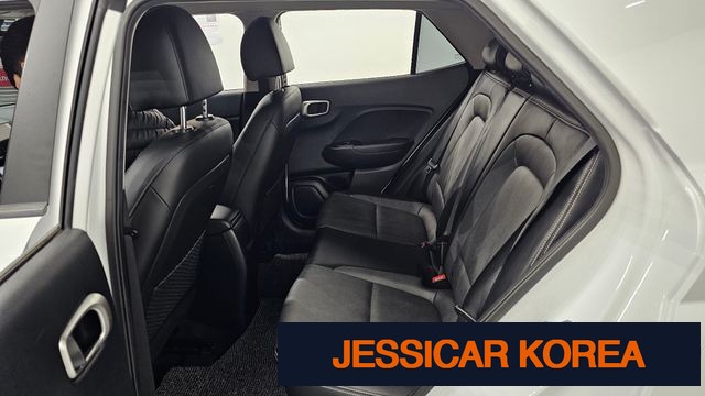 2020 Hyundai Venue - Thumbnail 13