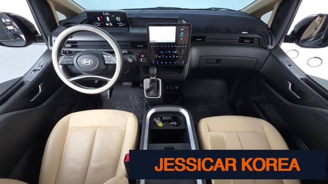 2025 Hyundai Staria - Thumbnail 9