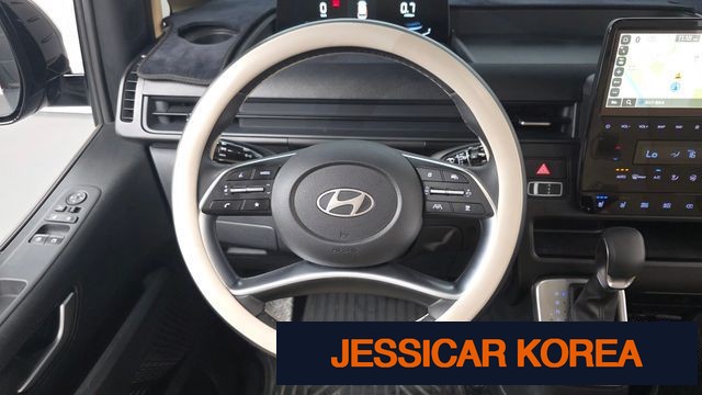 2025 Hyundai Staria - Thumbnail 16