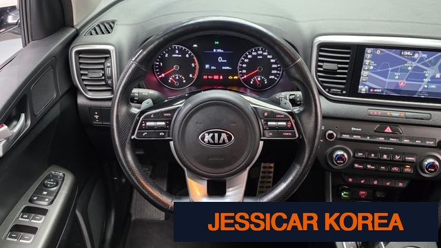 2020 Kia Sportage the bold - Thumbnail 11