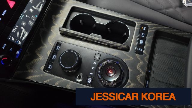 2026 Genesis G80 (RG3) - Thumbnail 9