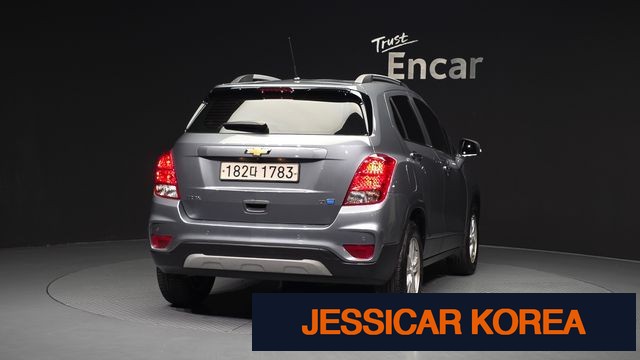 2019 Chevrolet The New Trax - Thumbnail 2
