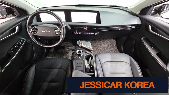 2022 Kia EV6 - Thumbnail 10