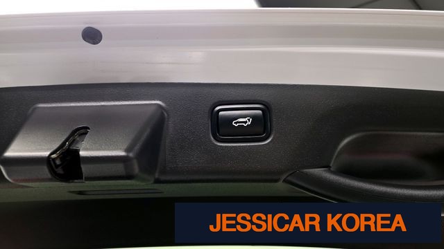 2023 Kia The All New Niro EV - Thumbnail 10