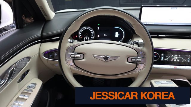 2023 Genesis GV70 - Thumbnail 12