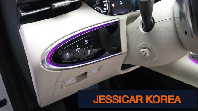 2023 Genesis GV70 - Thumbnail 17