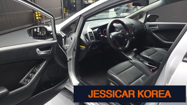 2015 Kia K3 - Thumbnail 5