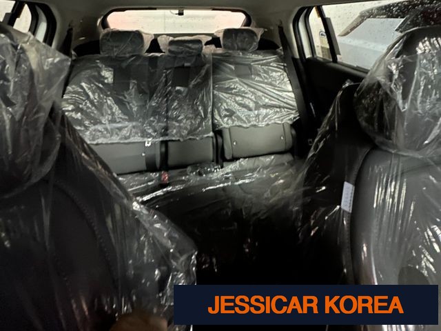2026 Kia EV3 - Thumbnail 2