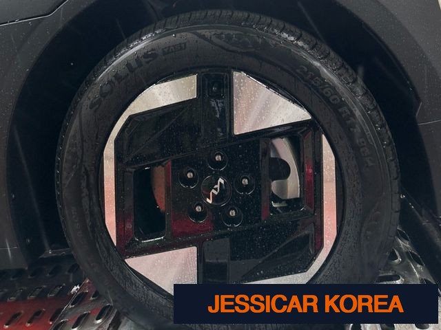 2026 Kia EV3 - Thumbnail 4