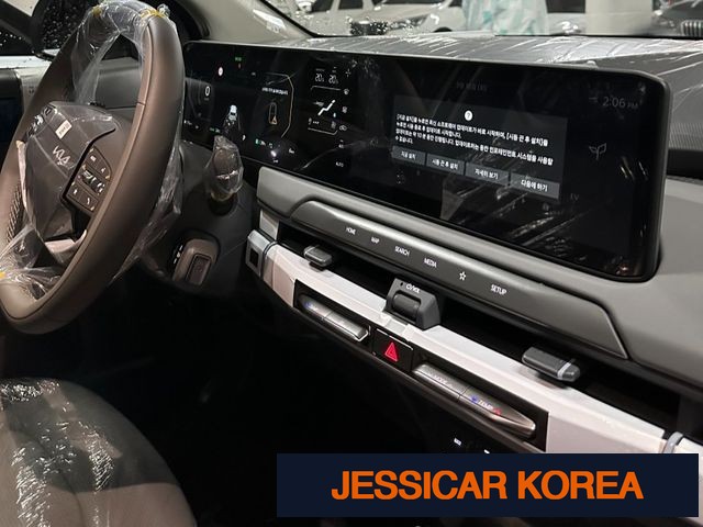 2026 Kia EV3 - Thumbnail 9