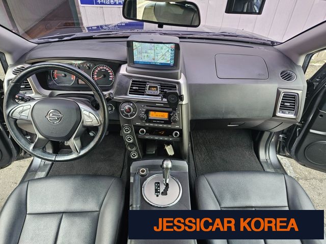 2016 KG Mobility Korando Sports - Thumbnail 4