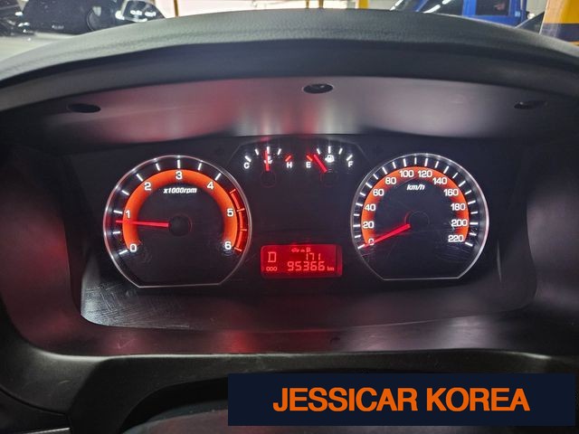 2016 KG Mobility Korando Sports - Thumbnail 5